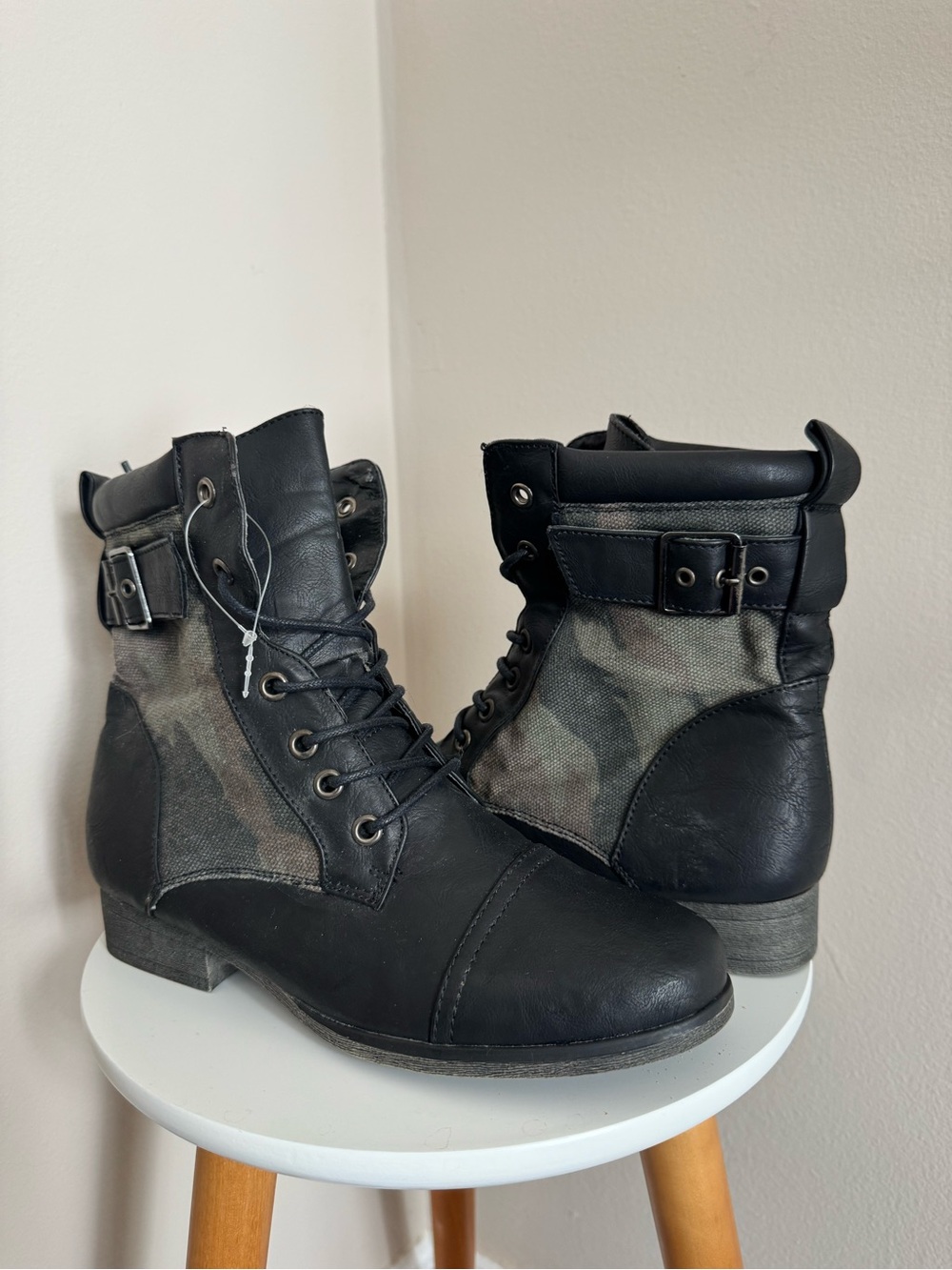 ✨Host Pick✨Army knit boots.